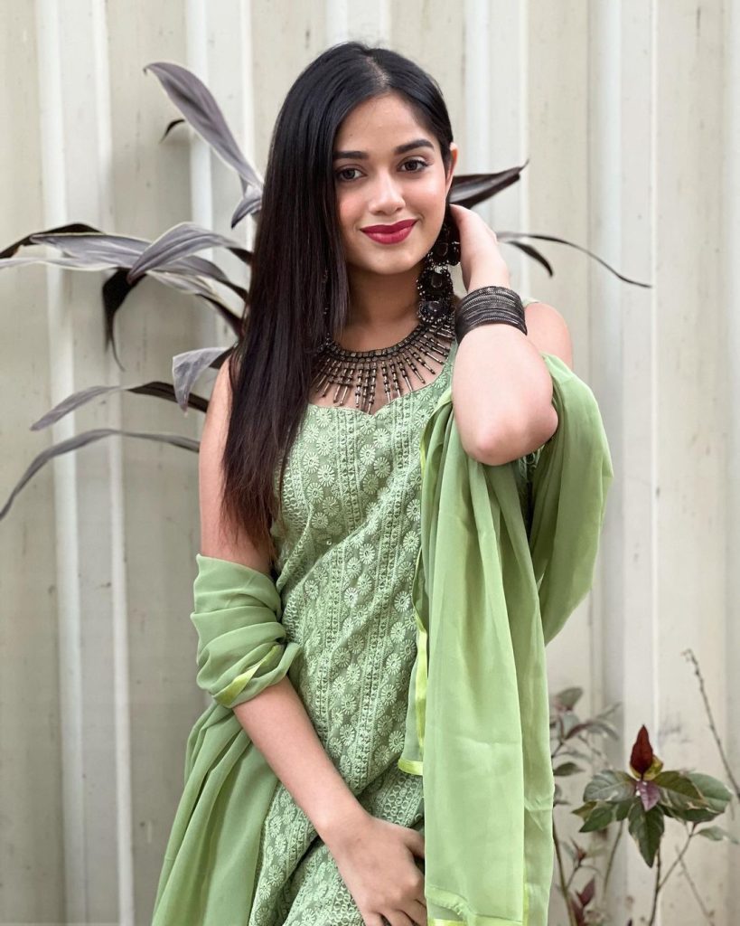 Jannat Zubair Showed Cultured Look At The Age Of 21 Fans Said Keep