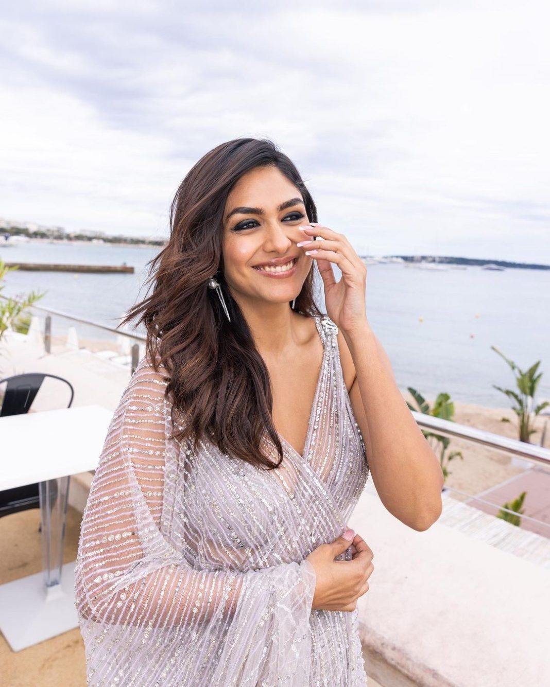 Mrunal Thakur Bold Photos Sita Poses Hot Showing Off Her Beauty In A