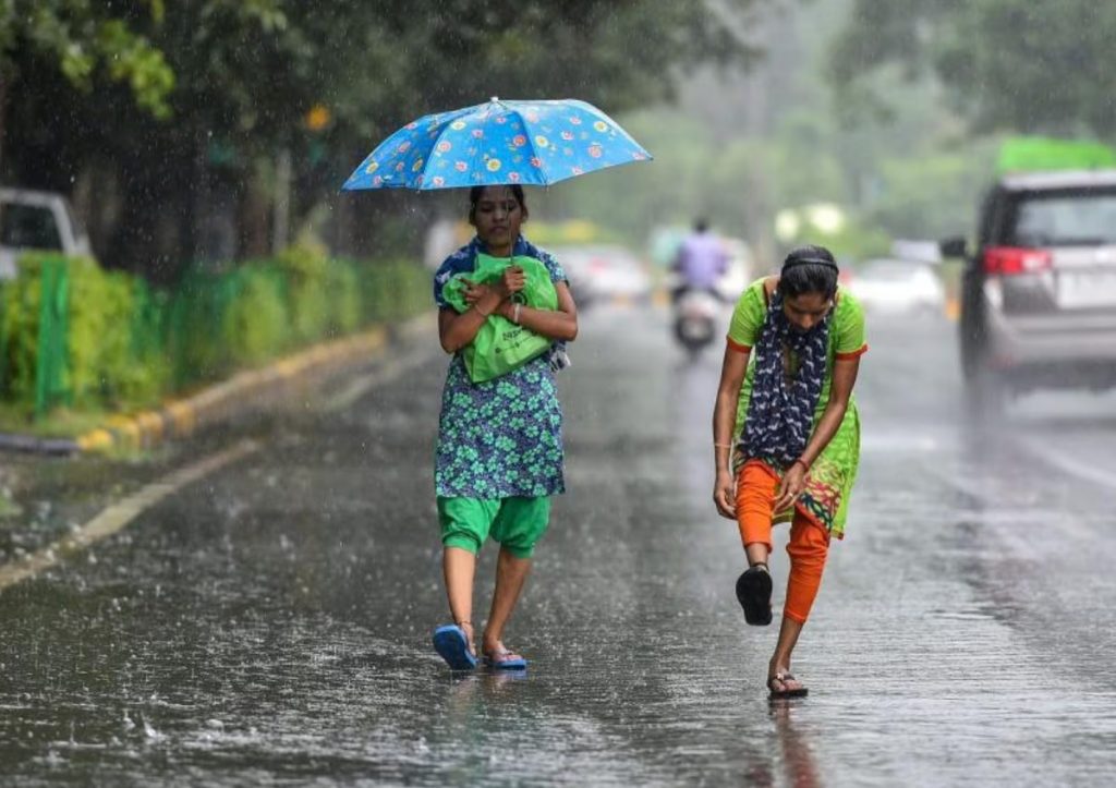 Cyclone Dana Alert Imd Issues Warning Of Heavy Rains With