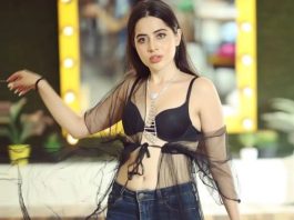 Urfi Javed came on the road without wearing a top, seeing people lost their  senses – see pictures - informalnewz