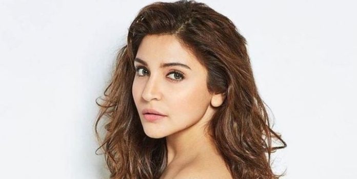 Anushka Sharma Bo*ld PIC: Seeing the swag of Anushka Sharma in a short dress, Bollywood celebs gave a reaction