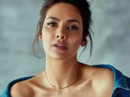 Esha Gupta bold pic - informalnewz