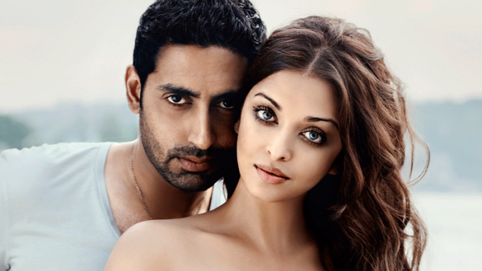 Aishwarya Rai started kissing Abhishek Bachchan in an open beach interview, Abhishek turned red with shame