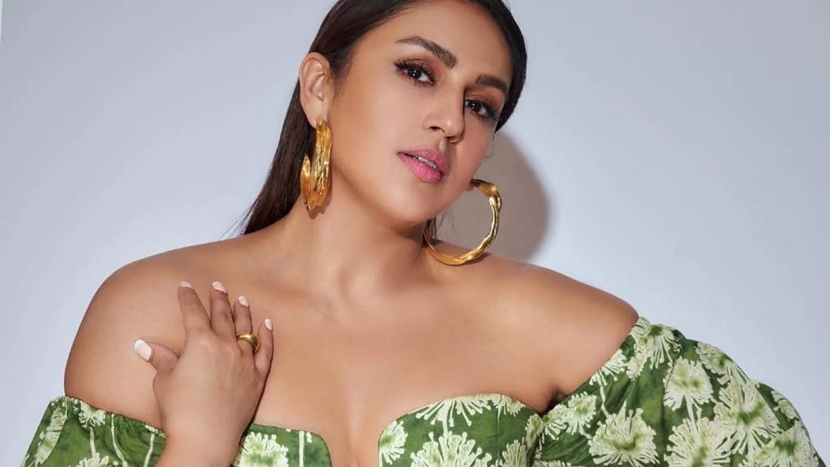 1200px x 675px - Huma Qureshi crossed all limits of bo*ldness, posed in such a revealing  dress, you will be left sweating - informalnewz