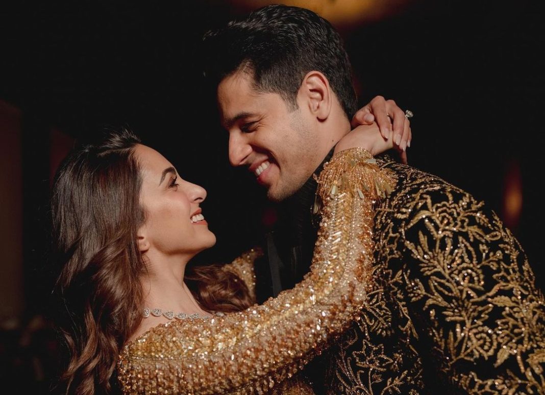 Siddharth Malhotra Kiara Advani Shared Sangeet Photos The Couple Was Seen Immersed In The