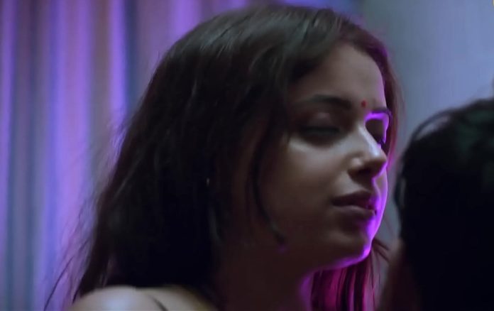 Bold Web Series: The actress took off her clothes! The senses will fly away after watching the web series with intimate scenes,Watch video