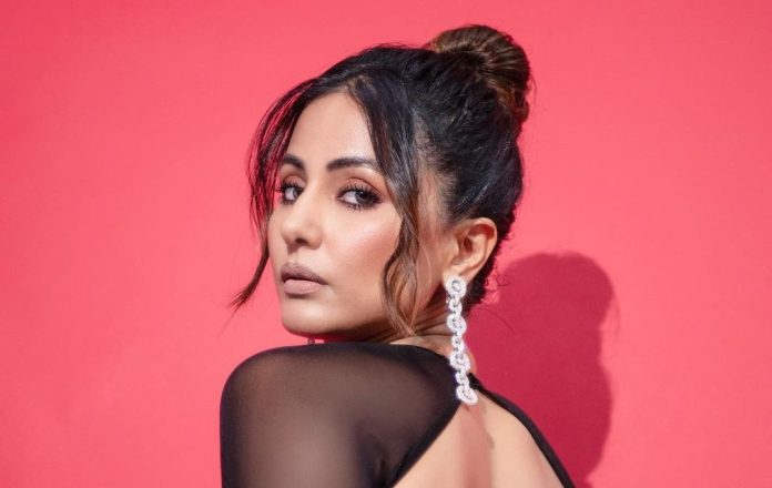 Hina Khan crossed all limits of boldness by wearing a front open mesh dress, fans became uncontrolled after seeing the pictures