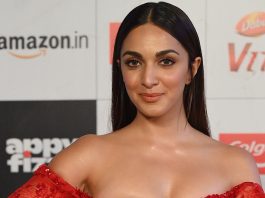 Kiara Advani looks beautiful in a white transparent sari, friends will be  uncontrollable after seeing the blouse cut - informalnewz