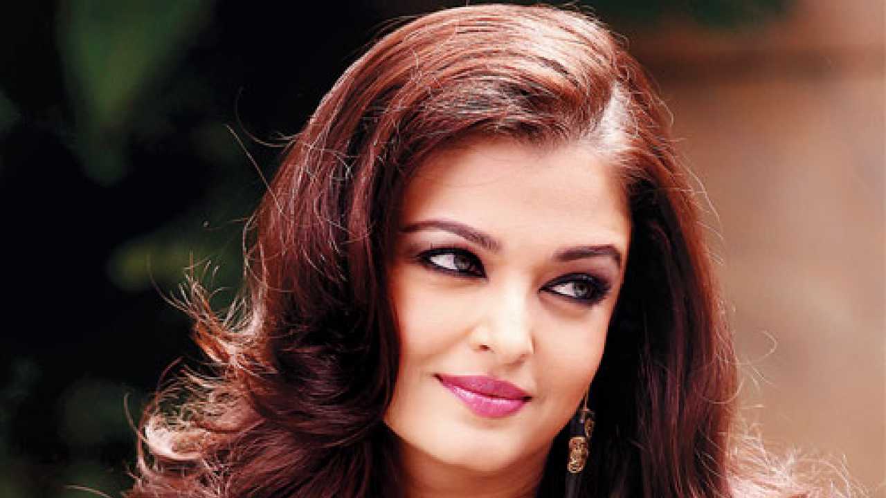 1280px x 720px - Journalist asked Aishwarya Rai a dirty question about doing such a scene,  Angry actress said such a thing - informalnewz