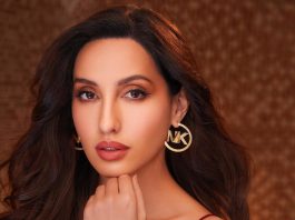 Nora Fatehi, wearing a strapless bra, gave bo*ld poses while