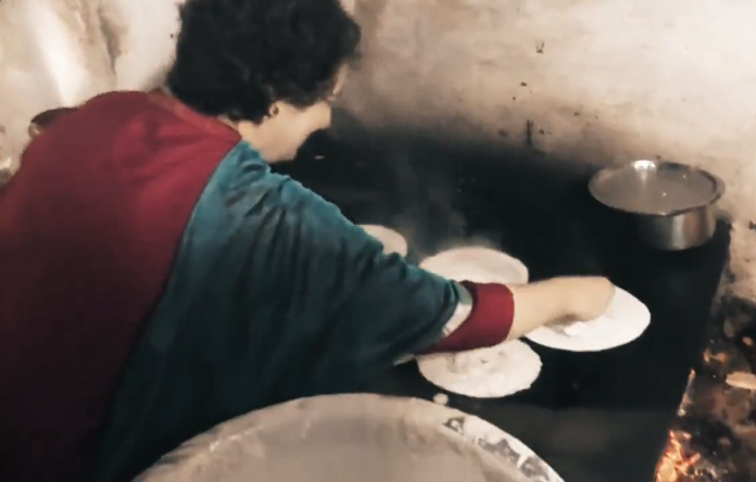 Watch Video of Priyanka Gandhi making dosa at famous Mysuru restaurant goes viral