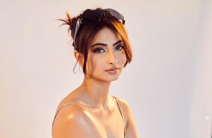 Shweta Tiwari's daughter Palak Tiwari did such a photoshoot, eyes fixed on bold pictures