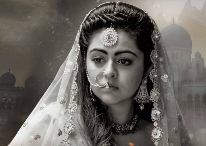 Halala web series: In this touching story of love and separation, Shafaq Naaz raises the heat with intimate scenes, watch video alone