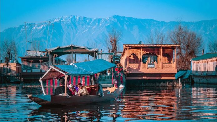 IRCTC Kashmir Tour Package: Big News ! Visit 'Jewels of Kashmir' at affordable price this summer; dates, fare, itinerary here