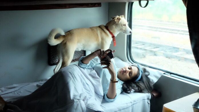 Indian Railway Rule: Now you can easily travel in train with your pet, new rule issued