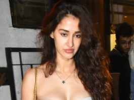 Disha Patani crossed the limits of bo*ldness, came out wearing front open  dress at night, became victim of oops moment - informalnewz
