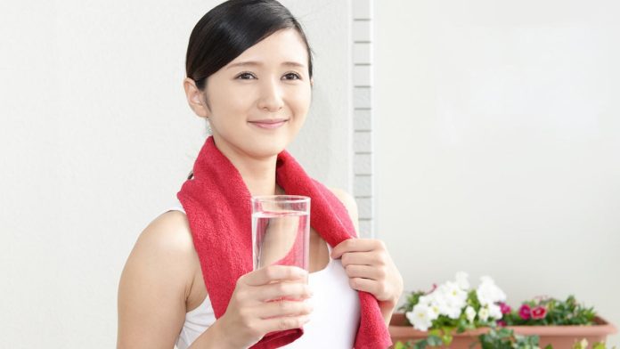8 health benefits of Japanese water therapy