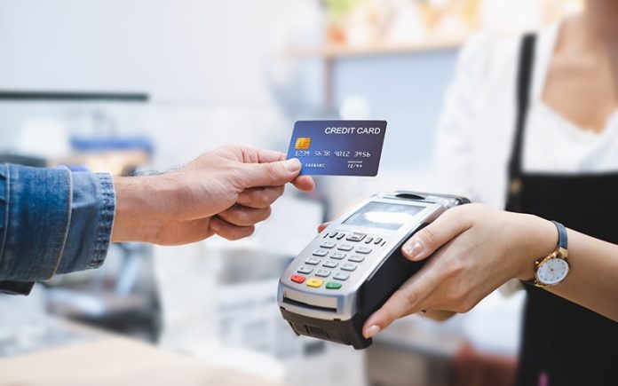 Credit Card Annual Charges: Know the annual charges, offers and other benefits available on credit cards from HDFC, IDFC, SBI and Axis Banks