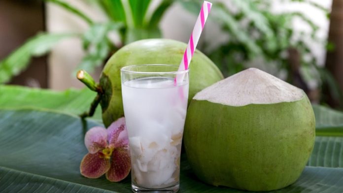 Drinking coconut water daily in summer will give you these 7 benefits, many diseases will stay away