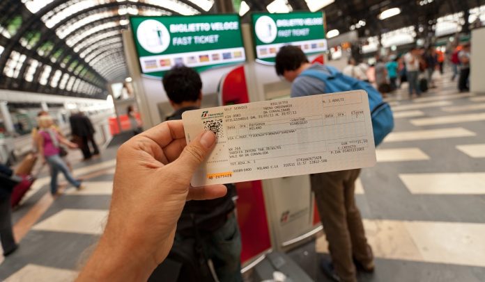 Railway's new order regarding booking train tickets at stations, now book tickets immediately in this way