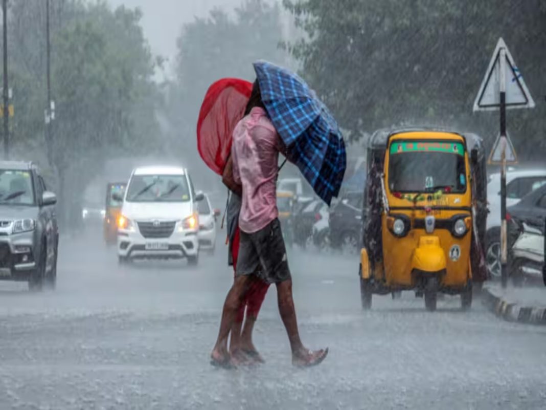 Rainfall Update: There will be heavy rain in Delhi NCR with strong ...