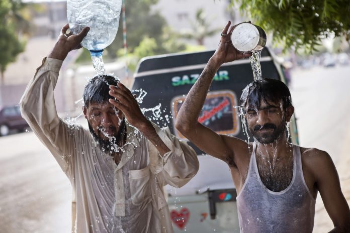 IMD issues red alert of severe heat in the capital for the next two days