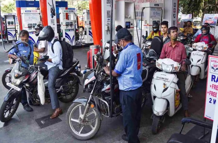 Petrol Diesel Price: Big News! One liter petrol is available here for less than Rs 2.50, check updates immediately