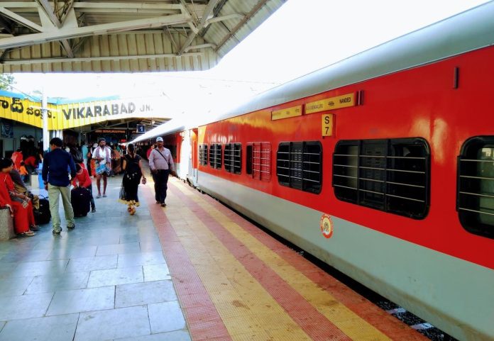 Railway New Service: Good news for railway passengers! Railways is going to provide special facilities for these two trains
