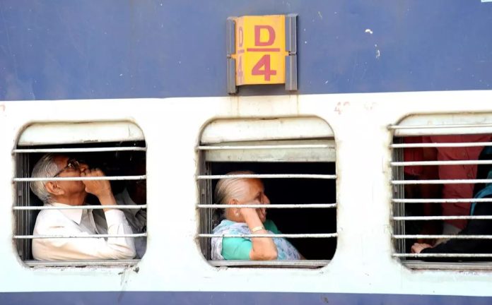 Railways made a new rule regarding booking lower berth, now these people will get confirmed lower berth