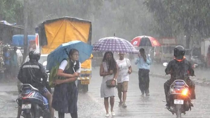 Rainfall Updates: Heavy rain is expected in these states including Delhi, know the weather condition in your city