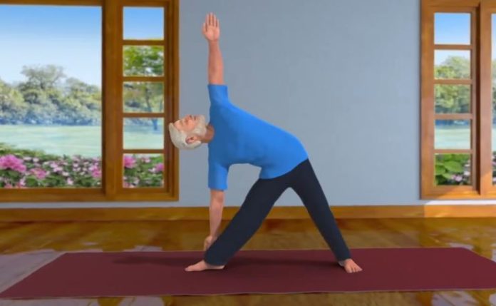 PM Modi explained the importance of Trikonasana through AI model, watch VIDEO