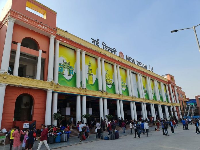 Railway Station Service: New system started at Delhi Railway Station, now passengers will get this facility