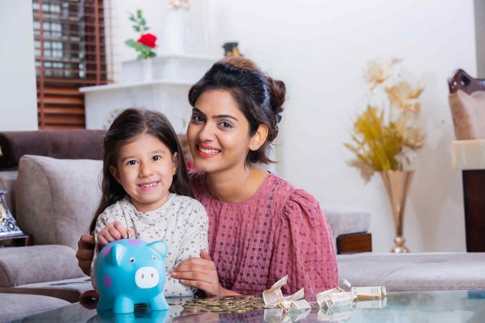 SIP Investment: Start SIP of Rs 5000 in your child's name and become the owner of Rs 50,00,000 at the age of 18