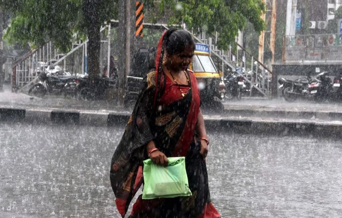 IMD has issued heavy rain alert for 5 days in 10 states, know the condition of your state