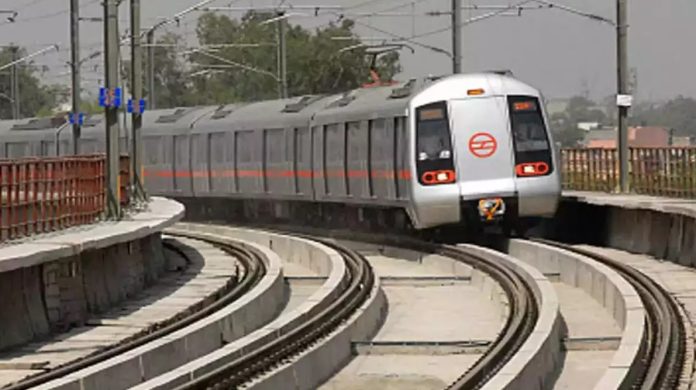 Delhi Metro New Facility: Delhi Metro has installed integrated QR at stations, know what benefits passengers will get