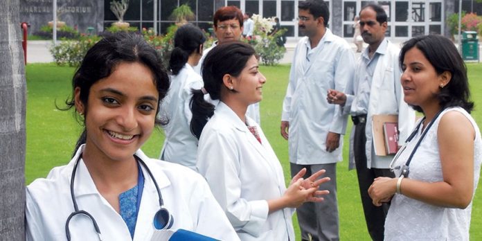 Medical Colleges Fees: 5 top medical colleges whose MBBS fees are the lowest