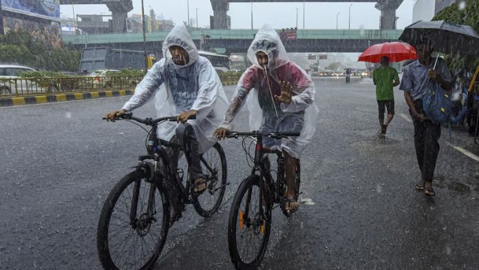 Rainfall Alert: Heavy rain alert in these states till August 29; Fishermen also warned