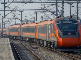 Indian Railways: Good news for the middle class, Railway Minister makes a big announcement regarding Amrit Bharat train