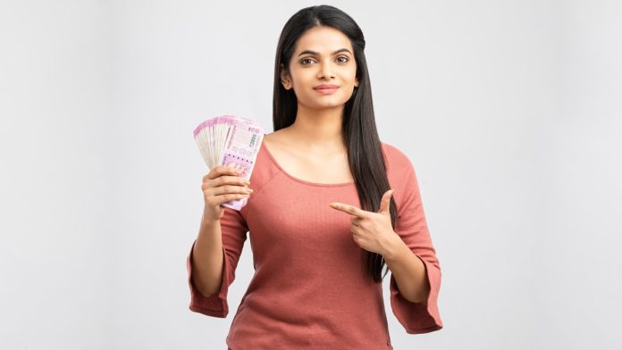 Women will get Rs 10,000 every year under this scheme, you have to apply here