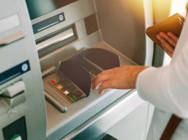 ATM Withdrawal Fee: This bank charges for withdrawing money from ATM card, know when and how much fee has to be paid.