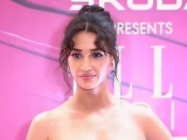 Disha Patani looked very bold in a Diwali party wearing a golden saree and a deep neck blouse, fans were mesmerized by her beauty