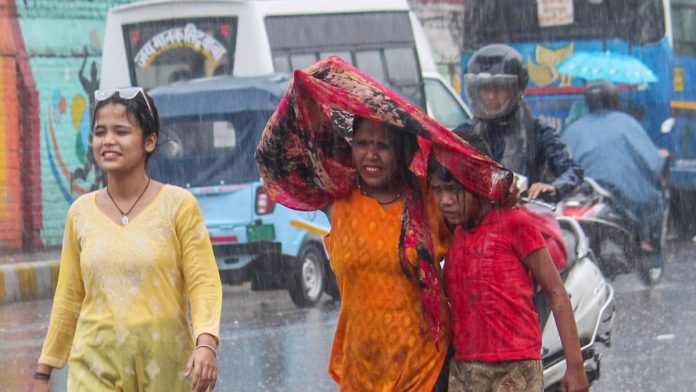 Rainfall Update: There will be torrential rains in these states along with strong winds, Meteorological Department has issued an alert