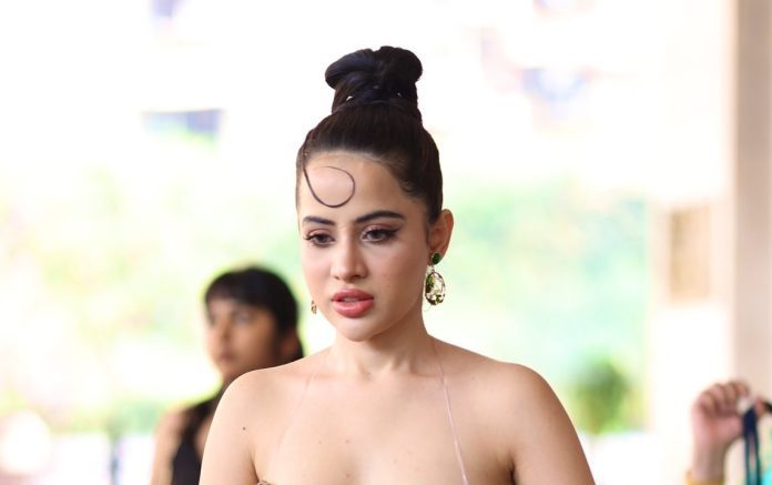 Urfi Javed ruined Ananya Pandey's mermaid look by wearing a backless transparent blouse - see the look