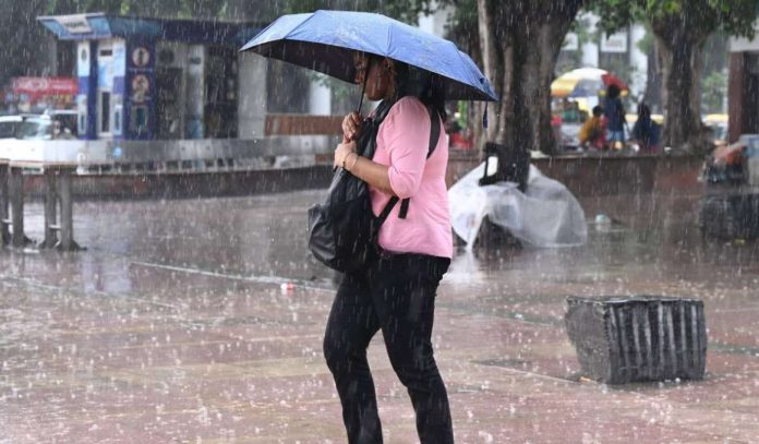 IMD issued alert of heavy rain in these states till 26th, know the condition of your state