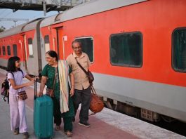 Indian Railways provides 3 special facilities to senior citizens during travel, know them before traveling