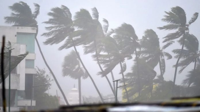 Rainfall Alert: IMD issues alert of torrential rains in these states due to cyclonic storm