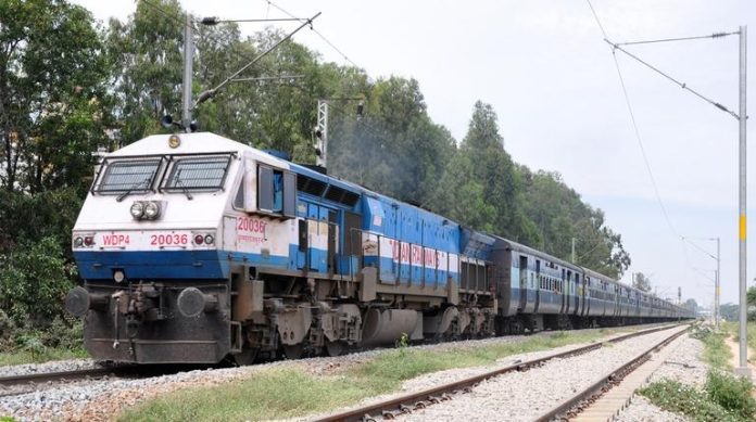 Winter Special Trains Indian Railways will run 4 winter special trains on special fare, passengers will get facilities on these routes.