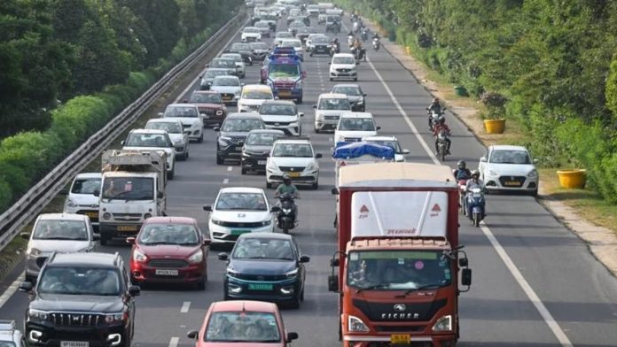 Expressway Speed ​​Limit Limit set for driving light vehicles on this expressway; fine of Rs 2000 may be imposed