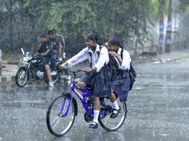 Weather Update: Schools closed in 11 cities due to heavy rain; Know the weather condition