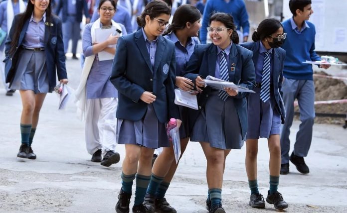 CBSE Exam 2025: CBSE issued guidelines for 10th and 12th board exams, know the dress code and what is banned